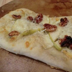 Flatbread pizza with apples, gorgonzola, and walnuts.