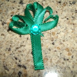 Finished Ribbon Shamrock Pin 
