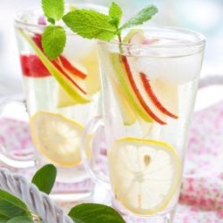 Apple, Lemon and Mint Water