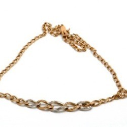 How to Untangle a Necklace