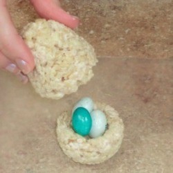 Rice Krispy Egg