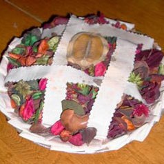 Potpourri filled fabric pie crust.