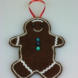 Making Felt Gingerbread Man Ornaments