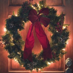 Lighted Outdoor Christmas Wreath