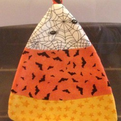 pot holder hanging on stove