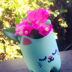 kitty animal planter