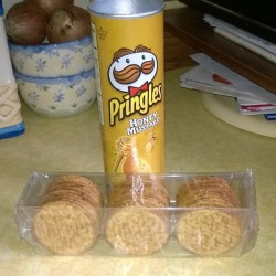  Pringles can and package of crackers