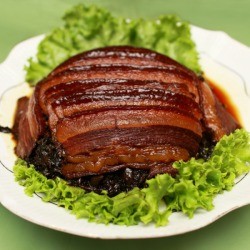 Braised Pork on a bed of lettuce