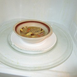 Paper Plates as Microwave Helper