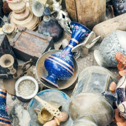 A pile of antiques piled together.