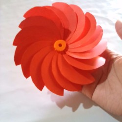 Making Folded Circle Paper Flowers