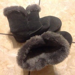 Cleaning Suede Boots with Faux Shearling Lining