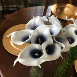 Removing Wrinkles from Faux Calla Lilies - faux lilies