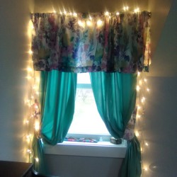 A window treatment with white Christmas 