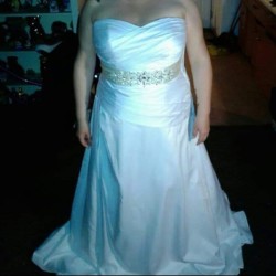 Tie-dyeing a Wedding Dress - strapless white satin wedding dress